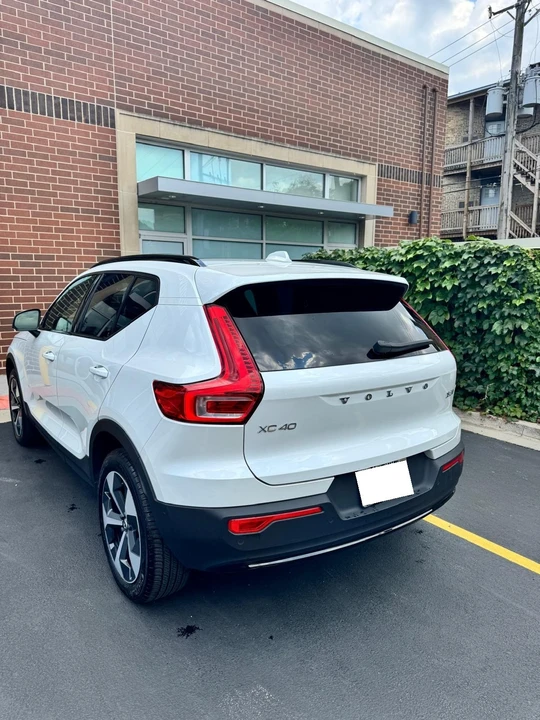 2024 Volvo XC40 - Image 3 of 20