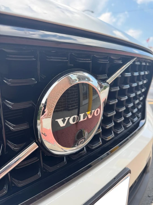 2024 Volvo XC40 - Image 16 of 20