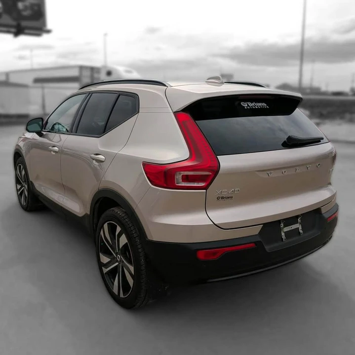 2024 Volvo XC40 - Image 7 of 16