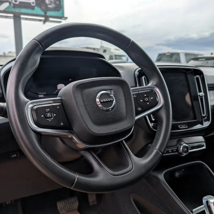 2024 Volvo XC40 - Image 14 of 16