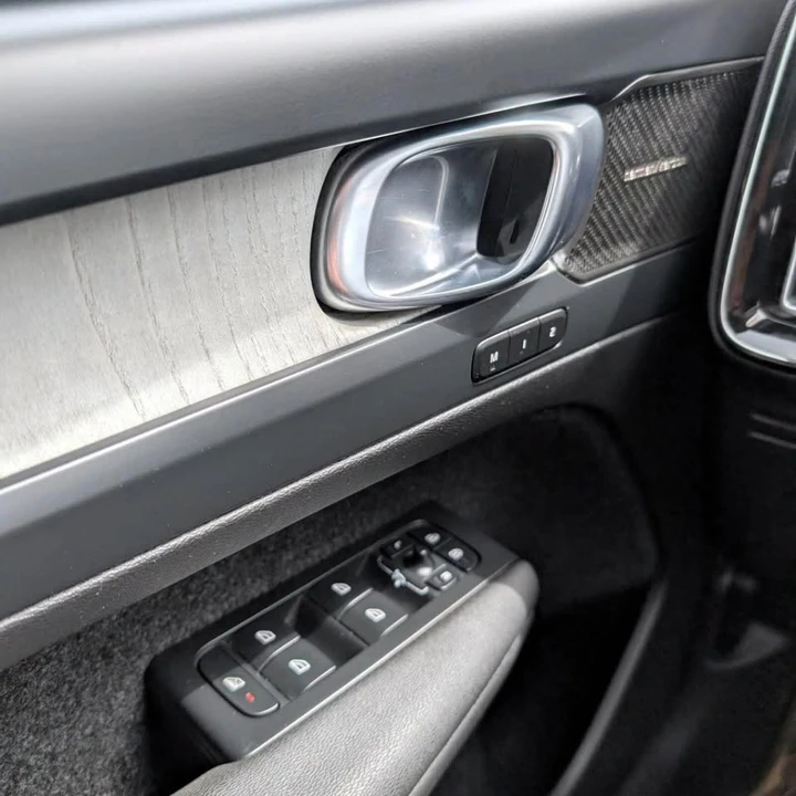 2024 Volvo XC40 - Image 16 of 16