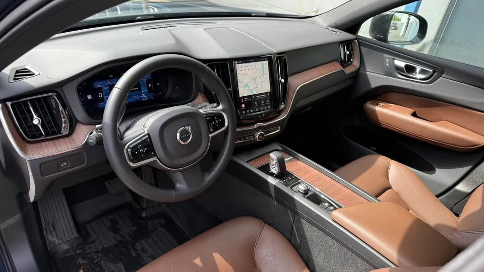 2024 Volvo XC60 2nd Gen - Image 12 of 17