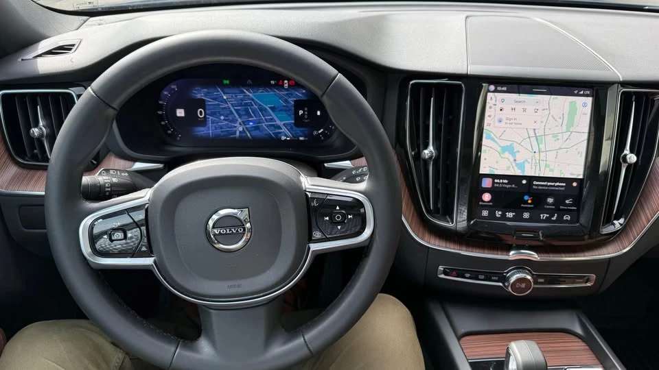 2024 Volvo XC60 2nd Gen - Image 13 of 17