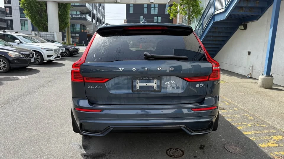 2024 Volvo XC60 2nd Gen - Image 5 of 17