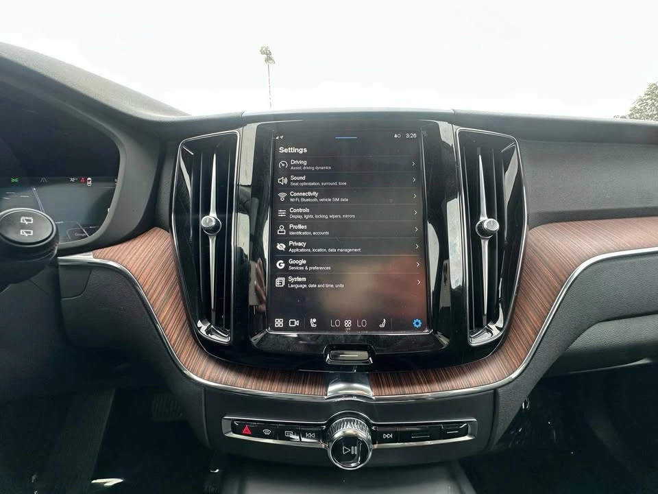 2024 Volvo XC60 2nd Gen - Image 16 of 20