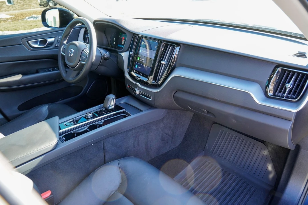 2024 Volvo XC60 2nd Gen - Image 12 of 21