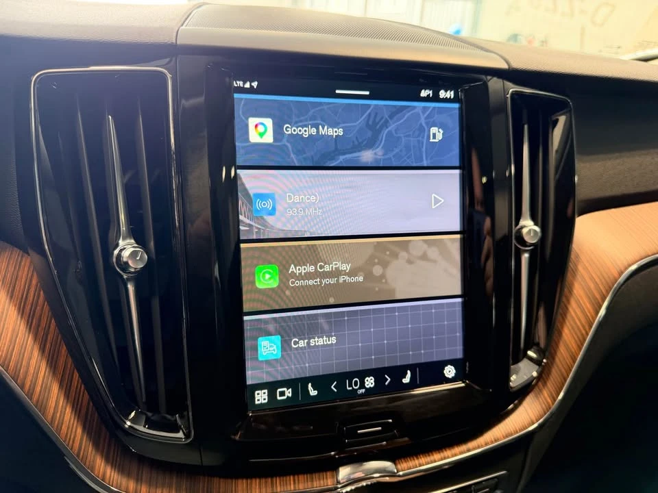2024 Volvo XC60 2nd Gen - Image 13 of 19