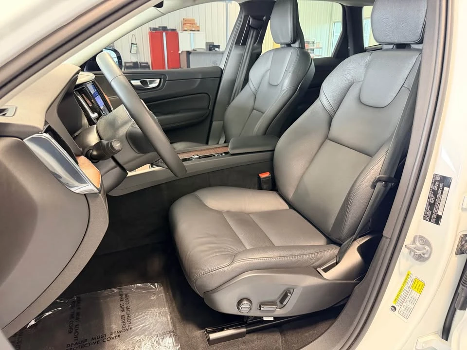2024 Volvo XC60 2nd Gen - Image 9 of 19