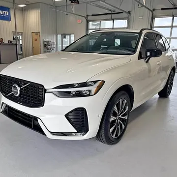 2024 Volvo XC60 B5 Plus