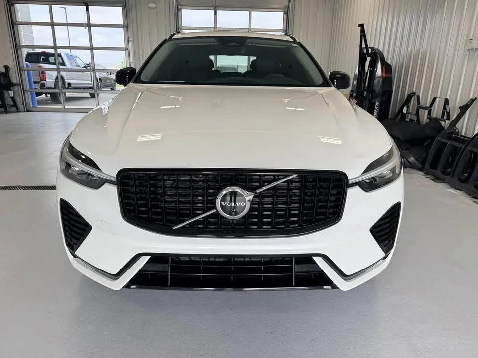 2024 Volvo XC60 2nd Gen - Image 5 of 17