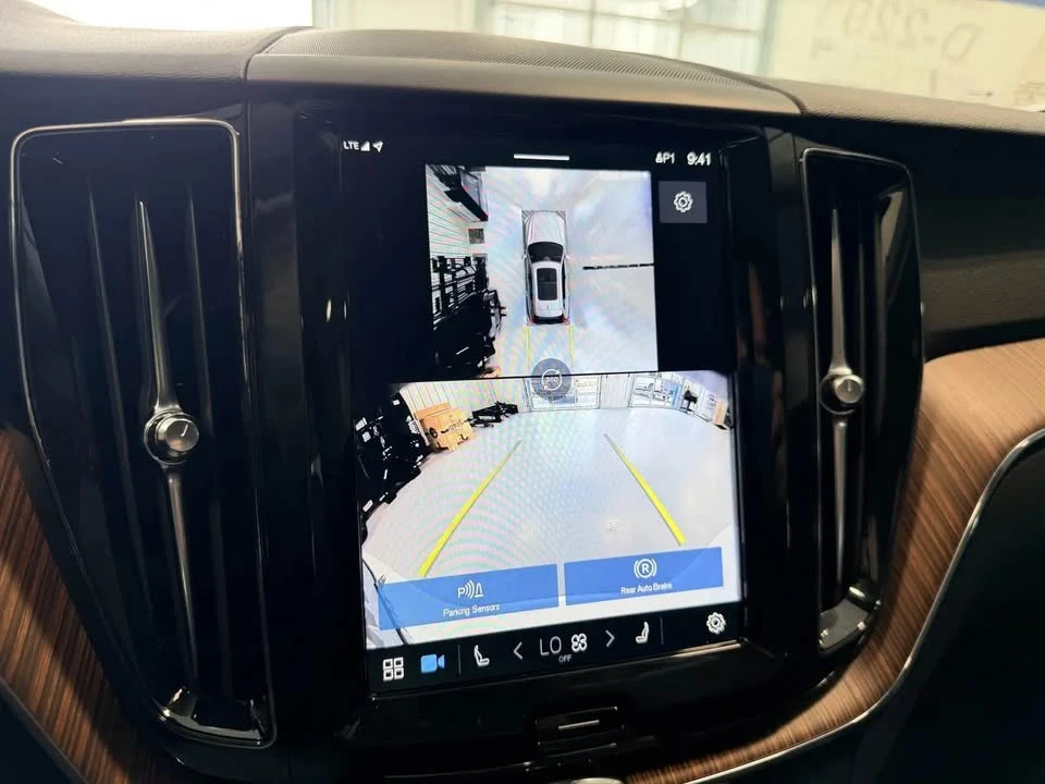 2024 Volvo XC60 2nd Gen - Image 12 of 17