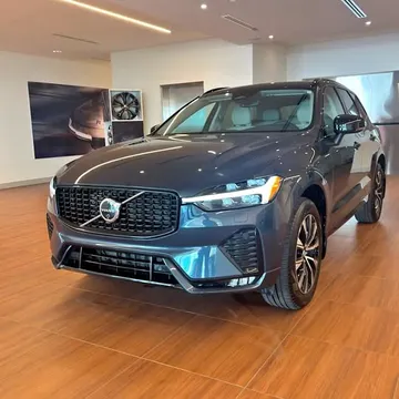 2024 Volvo XC60 Plus Dark Theme B5 AWD