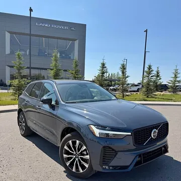 2024 Volvo XC60 B5 AWD Plus Dark Theme