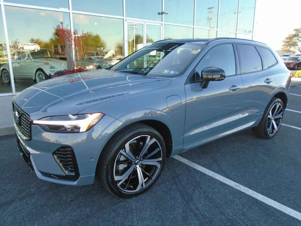 2024 Volvo XC60 2nd Gen - Image 9 of 12