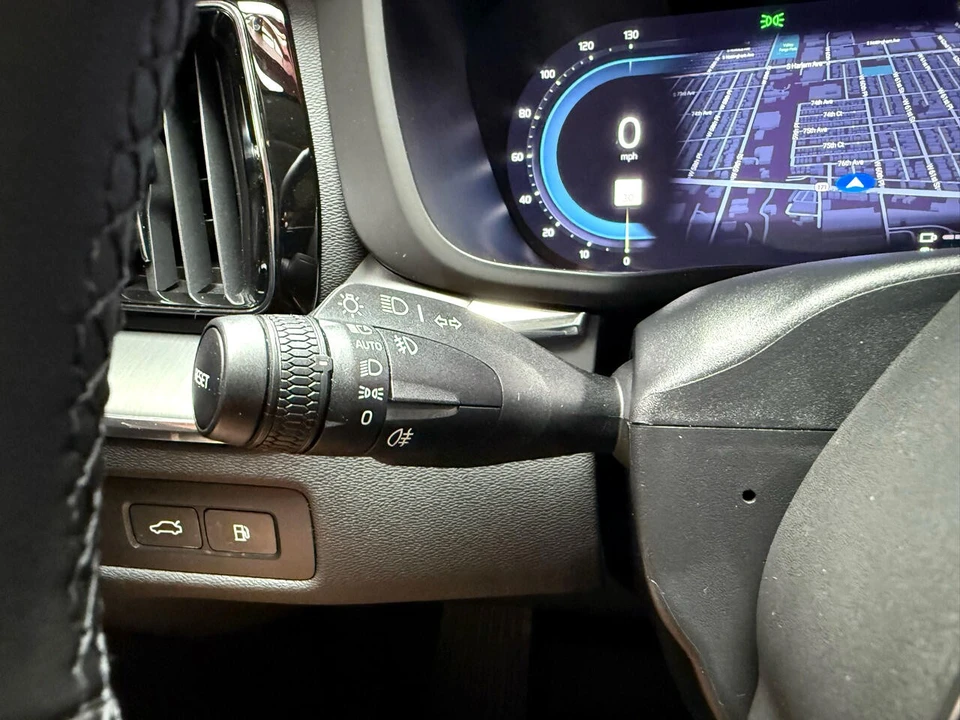 2024 Volvo XC60 2nd Gen - Image 16 of 21