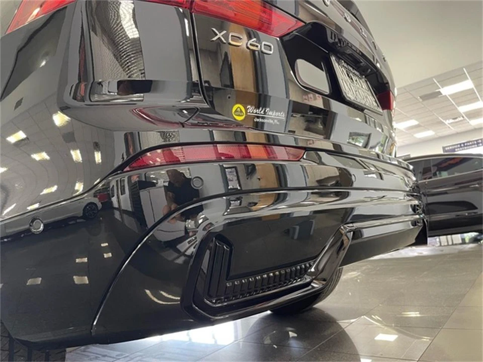 2024 Volvo XC60 2nd Gen - Image 16 of 31
