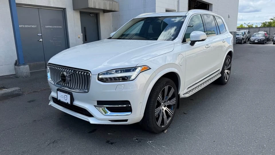 2024 Volvo XC90 2nd Gen - Image 2 of 20
