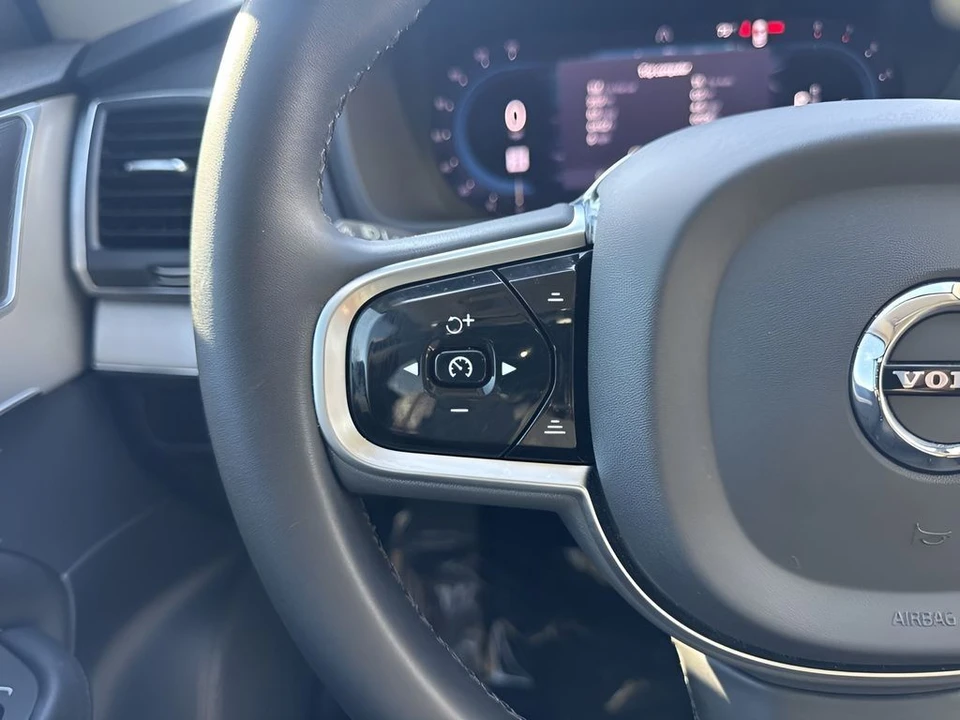 2024 Volvo XC90 2nd Gen - Image 17 of 21