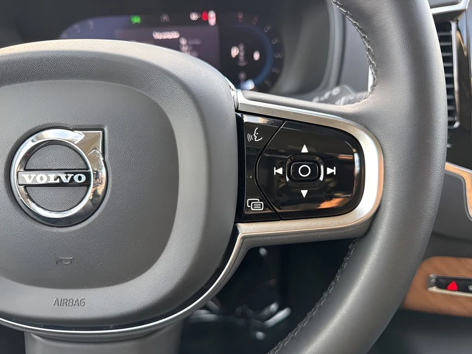 2024 Volvo XC90 2nd Gen - Image 17 of 21
