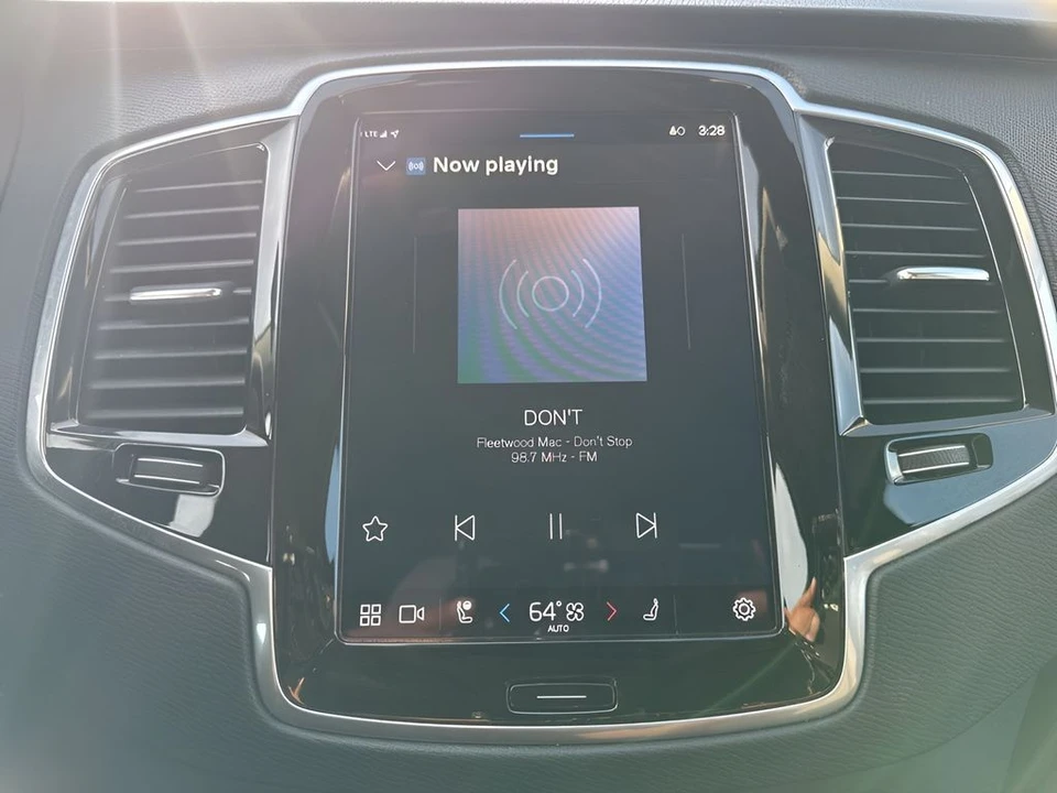 2024 Volvo XC90 2nd Gen - Image 19 of 21