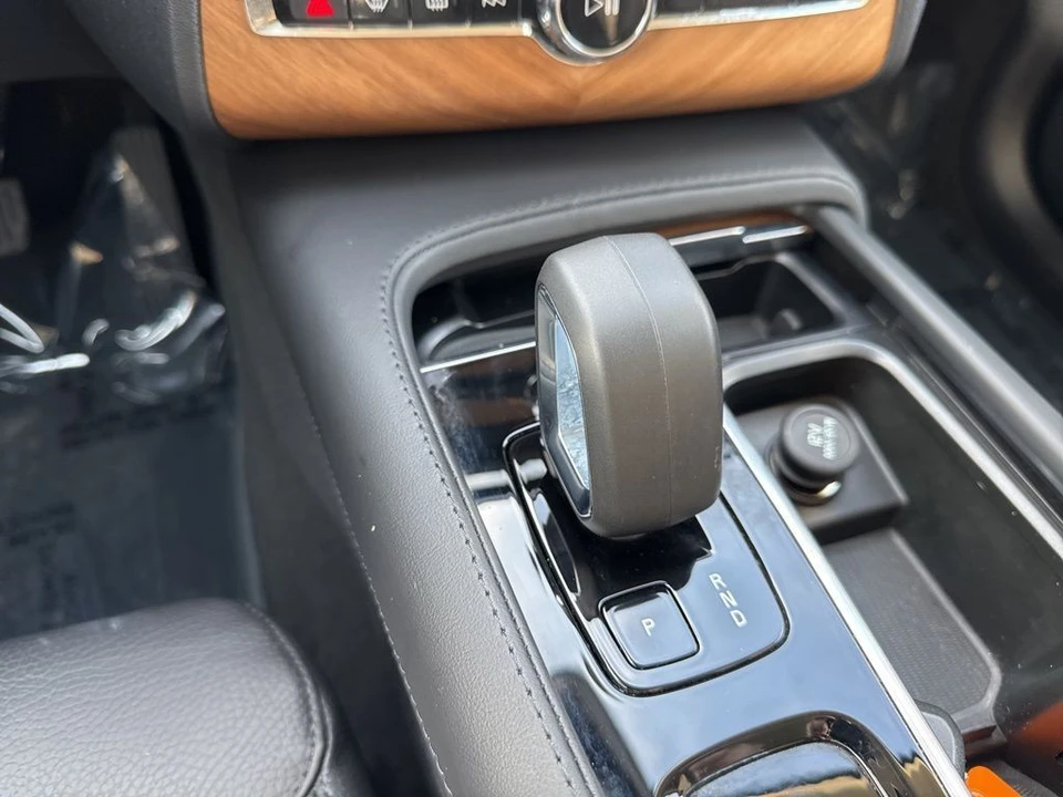 2024 Volvo XC90 2nd Gen - Image 18 of 21