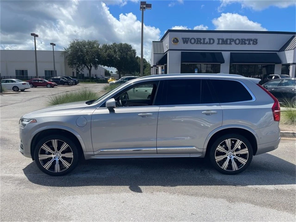 2024 Volvo XC90 2nd Gen - Image 2 of 4