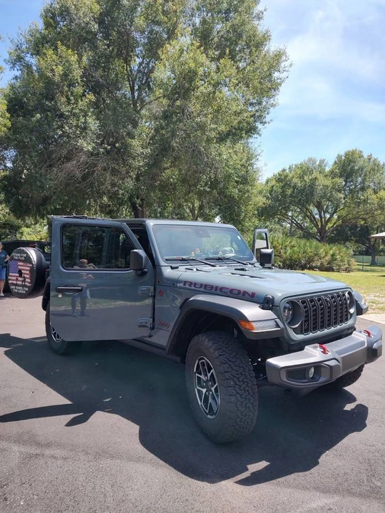 2024 Jeep JL Wrangler - Image 5 of 7