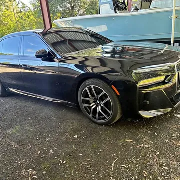 2024 BMW 740i xDrive