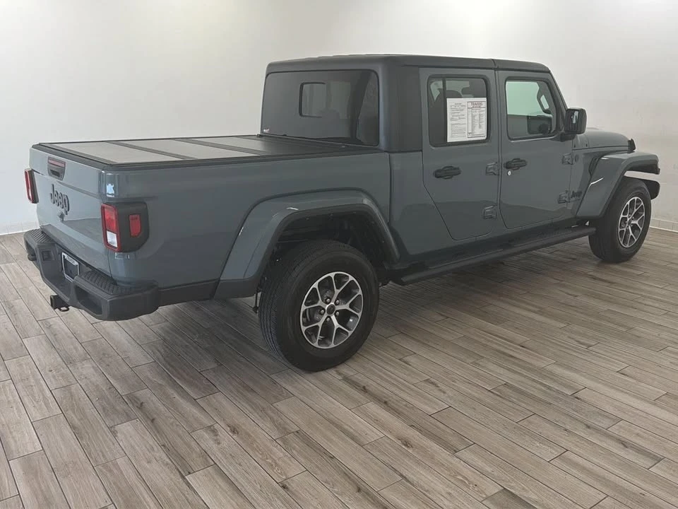 2024 Jeep JT Gladiator - Image 4 of 17