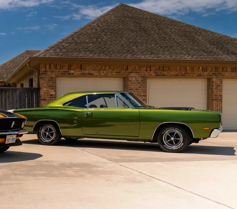2025 Dodge Charger 8th Gen - Image 3 of 8