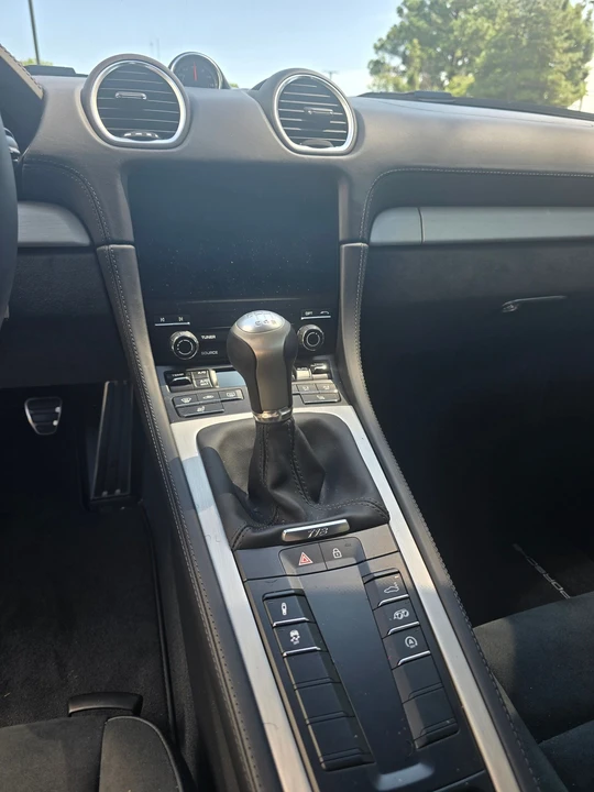 2025 Porsche 718 Cayman GTS 4.0 - Image 15 of 16