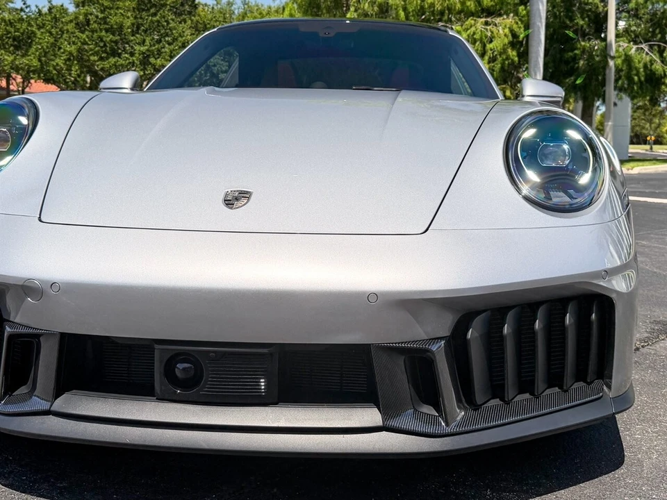 2025 Porsche 911 - Image 3 of 4
