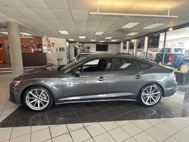 2025 Audi B10 A5 - Image 2 of 4
