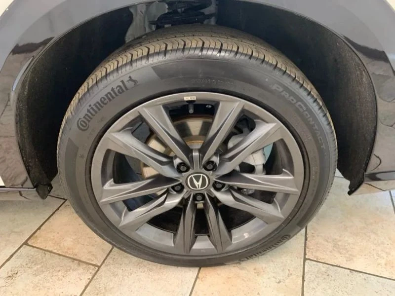 2025 Acura ADX - Image 9 of 12