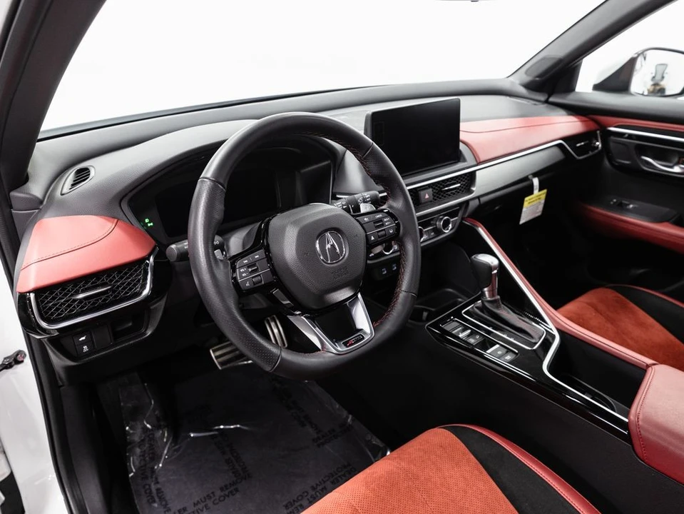 2025 Acura ADX - Image 8 of 21
