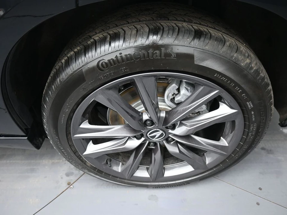 2025 Acura ADX - Image 15 of 21