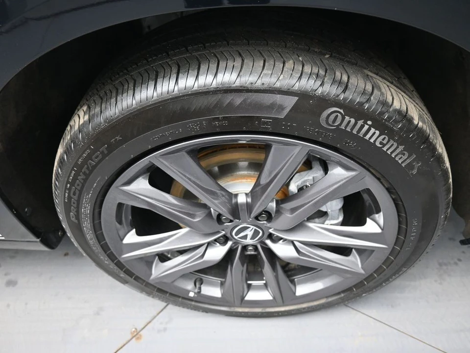 2025 Acura ADX - Image 13 of 21
