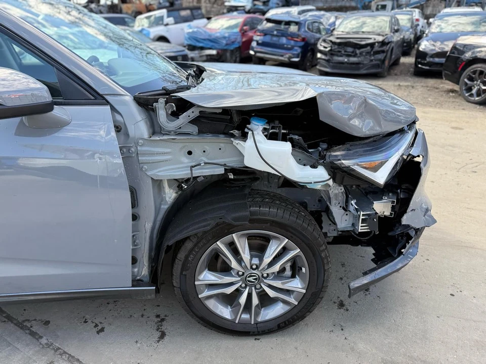 2025 Acura ADX - Image 8 of 18