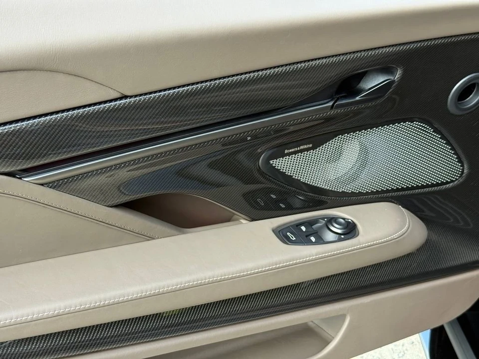 2025 Aston Martin Vanquish 3rd Gen - Image 14 of 21