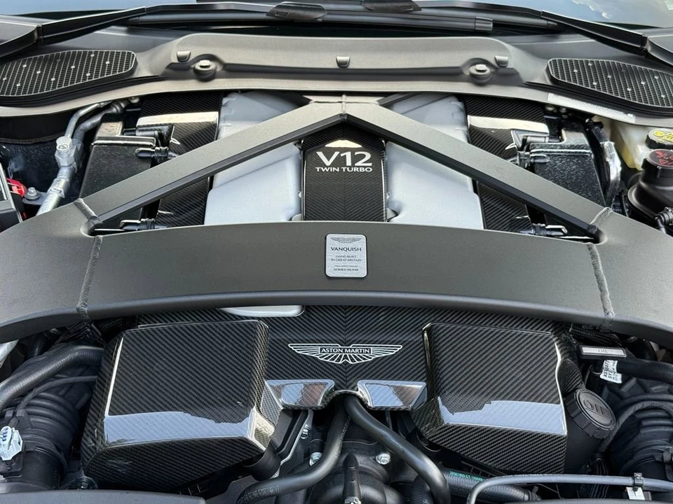 2025 Aston Martin Vanquish 3rd Gen - Image 11 of 21