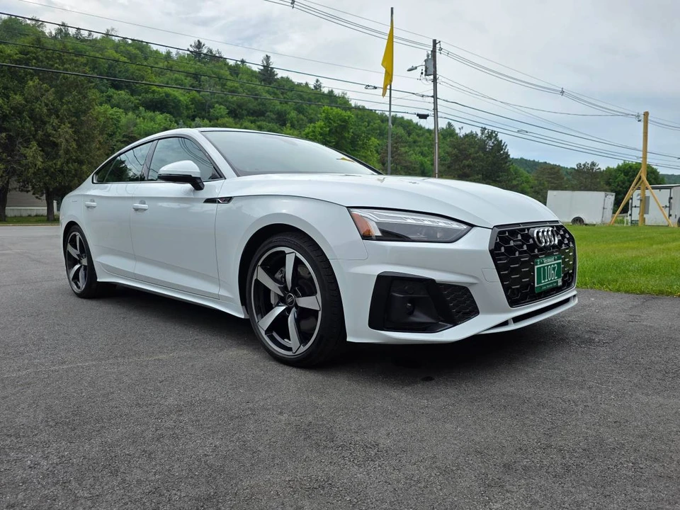 2025 Audi B10 A5 - Image 2 of 22