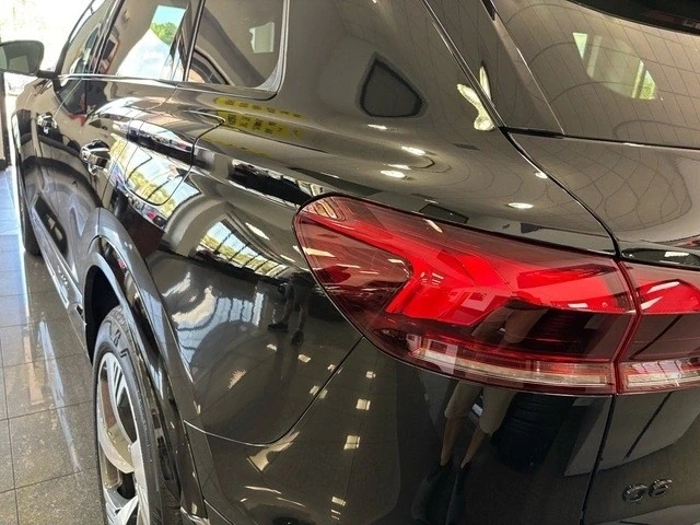 2025 Audi Q6 e-tron - Image 6 of 21
