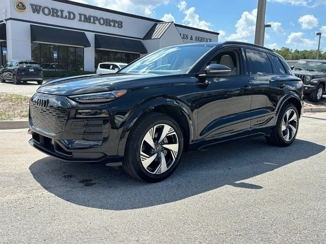 2025 Audi Q6 e-tron - Image 8 of 21