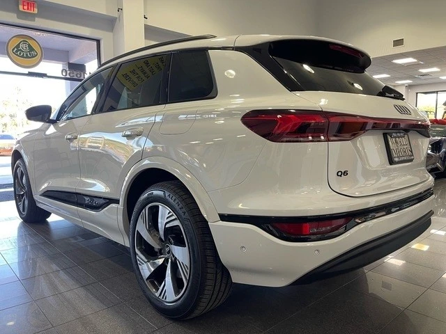 2025 Audi Q6 e-tron - Image 3 of 21
