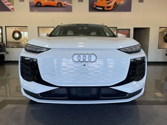 2025 Audi Q6 e-tron - Image 7 of 12