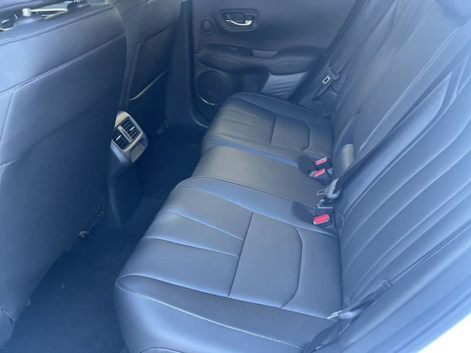 2025 Acura ADX - Image 10 of 12