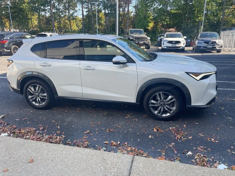 2025 Acura ADX - Image 4 of 12