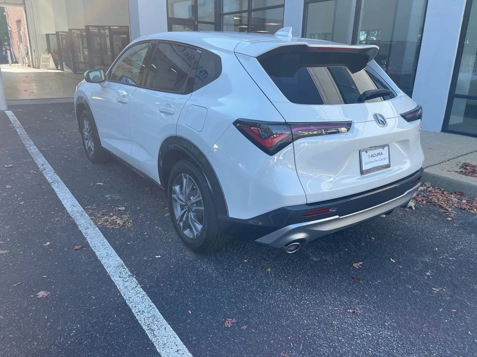 2025 Acura ADX - Image 7 of 12