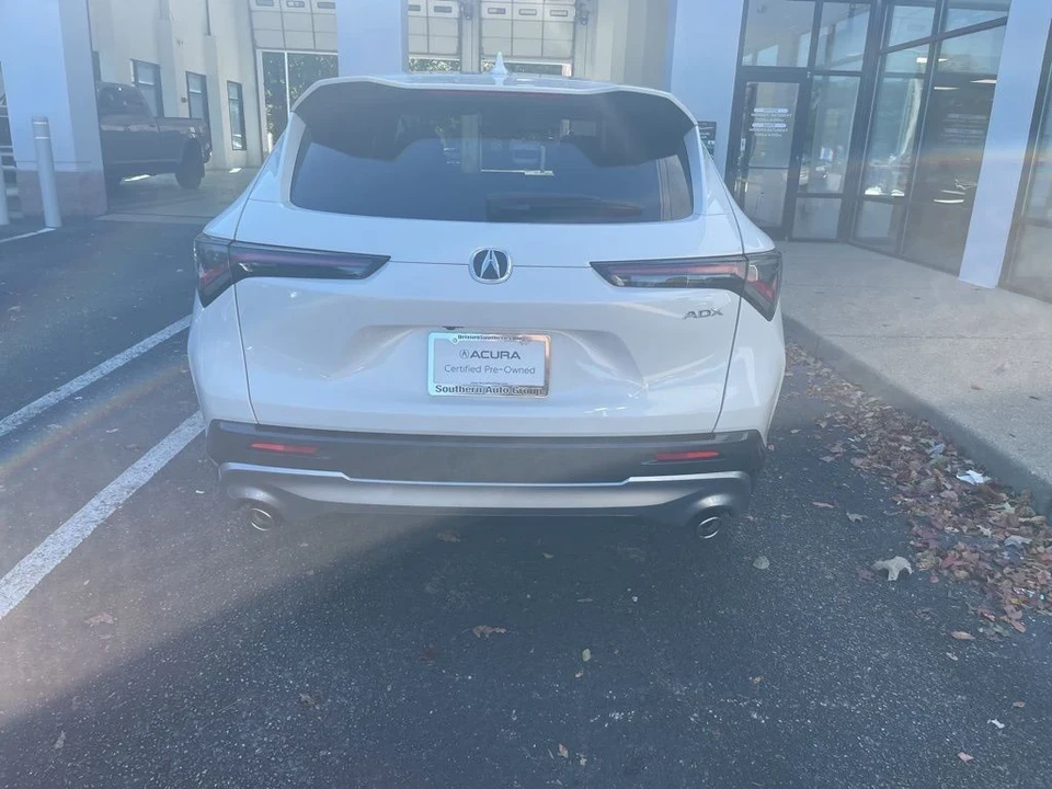 2025 Acura ADX - Image 6 of 12
