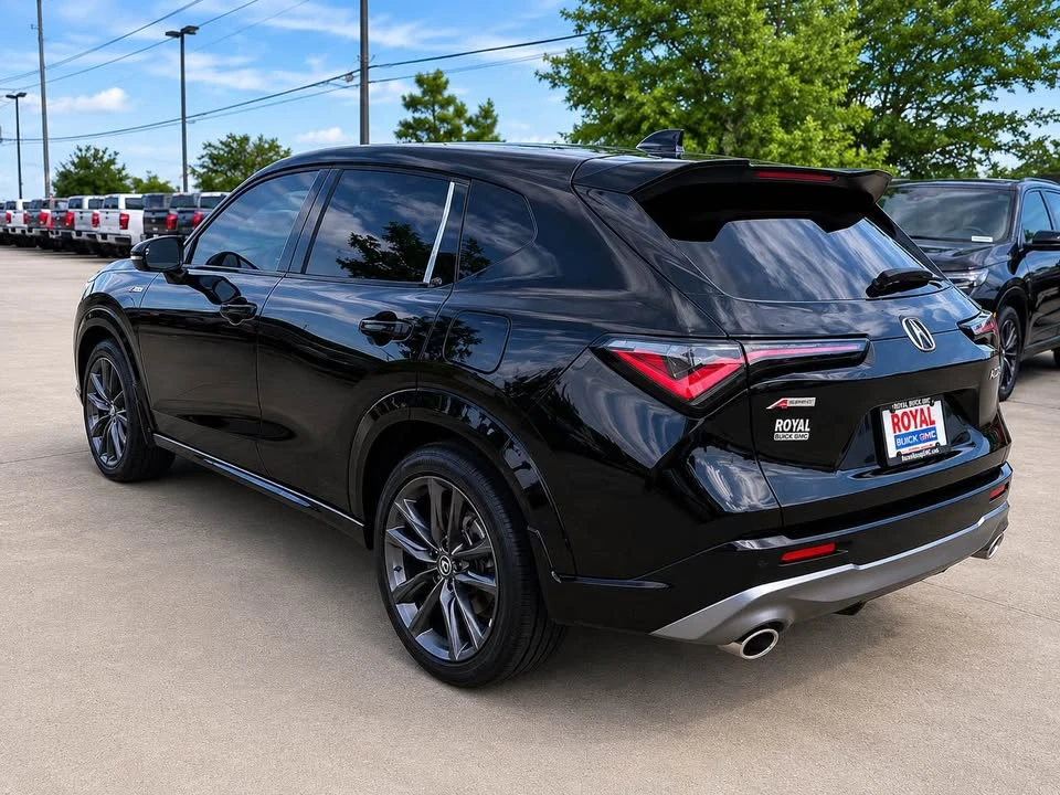 2025 Acura ADX - Image 7 of 11